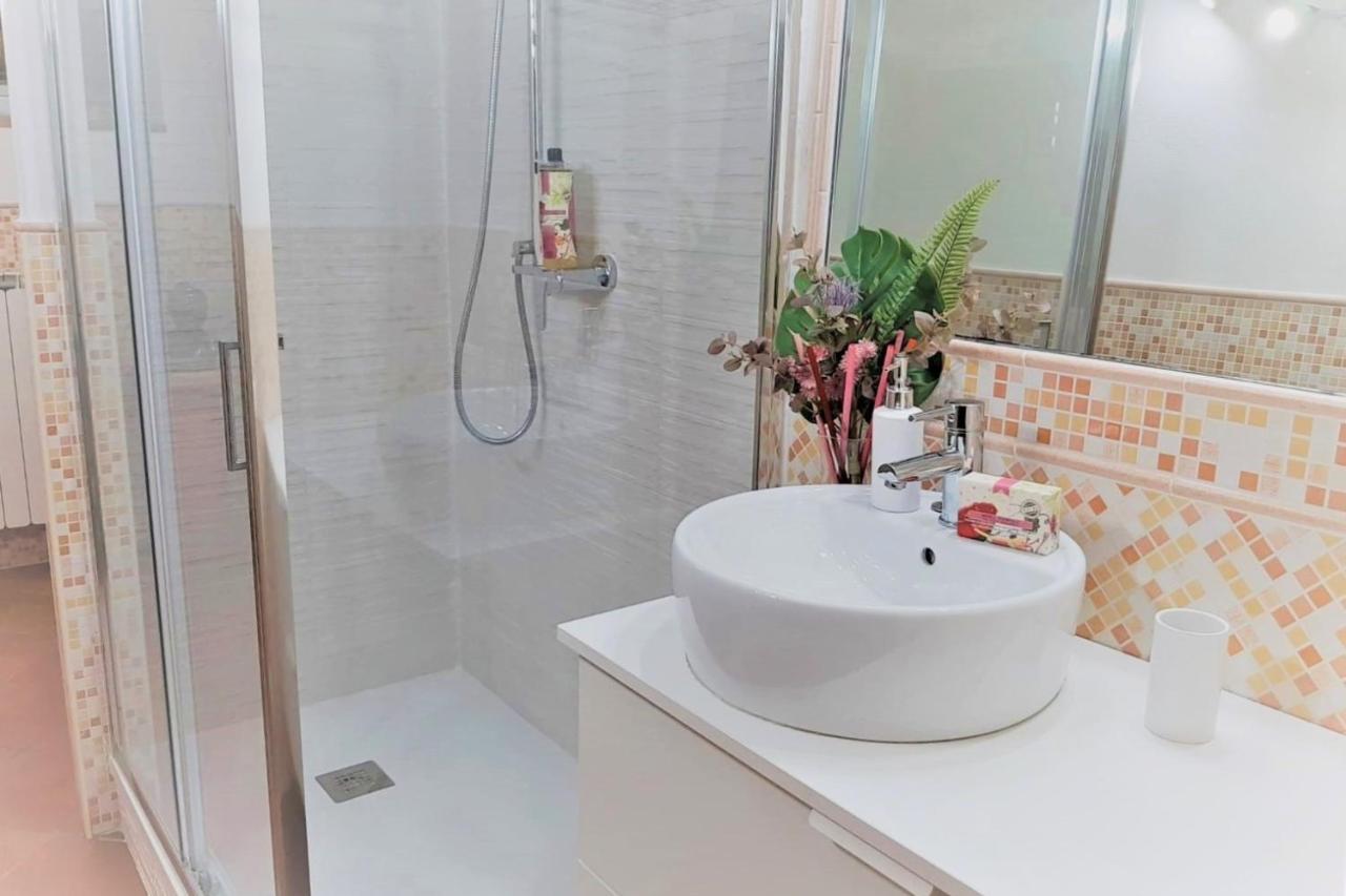Movie Star Apartment With Garden Florenz Exterior foto